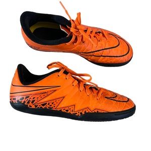 Nike Hypervenom sneakers